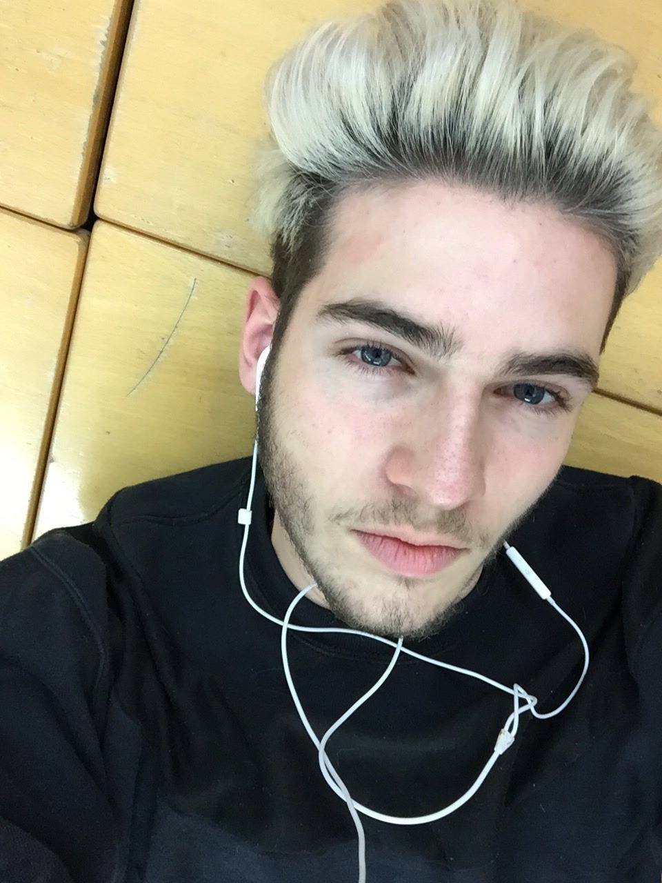hummousexual:  these are the selfies
