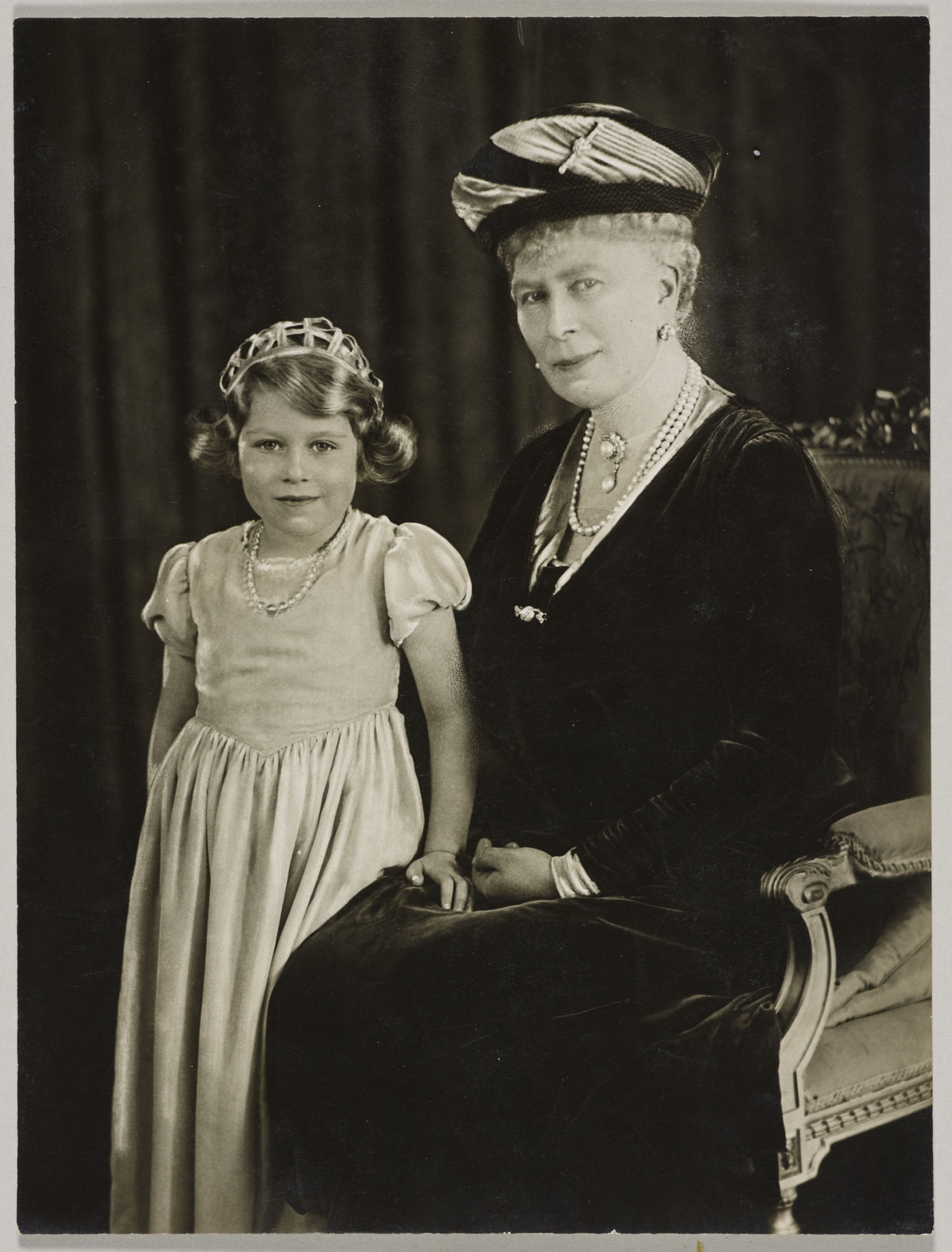 Princess Elizabeth and her grandmother, Queen... - Long Live Royalty