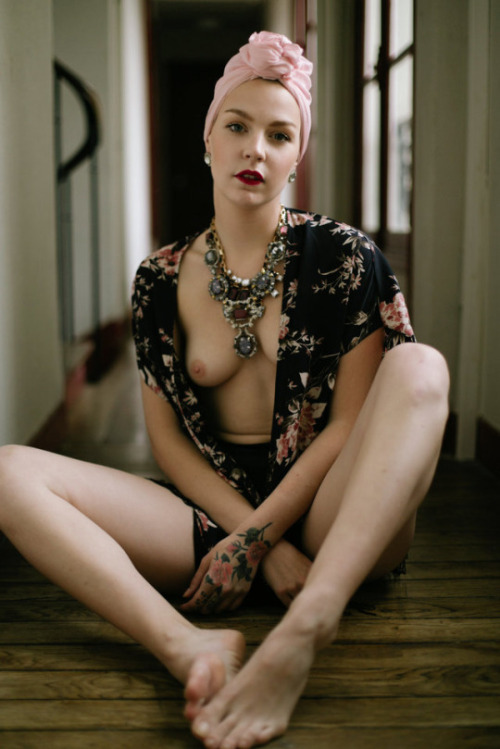 fuckmeimblogging: Sophie Helard by Solenne Jakovsky