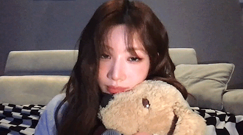 Kim Lip - It's Beginning To Look A Lot Like Christmas