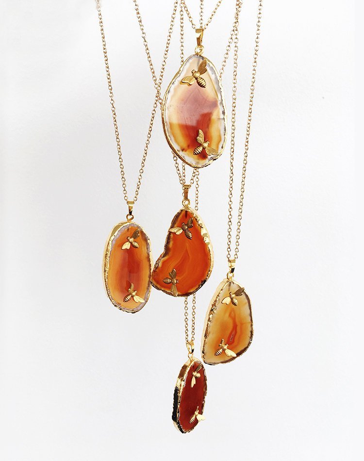 sosuperawesome: Crystal Bee Pendants, by Eclectic Eccentricity on Etsy See our ‘bees’