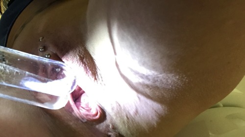 fistergirl69:  bigbulletwants2seeitall:  Sometimes you have to do it yourself 😷  Sexy
