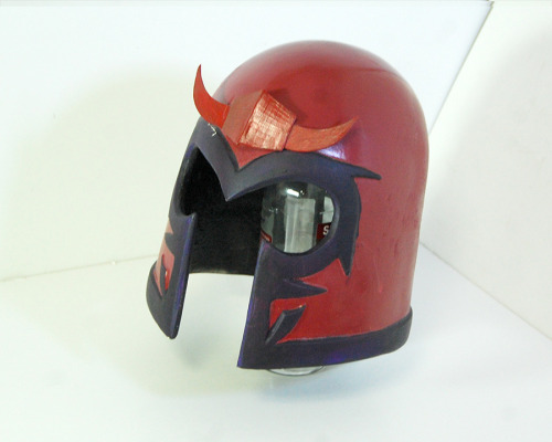 Time has come and we are selling out part of our collection of helmets and masks. Some are new, some