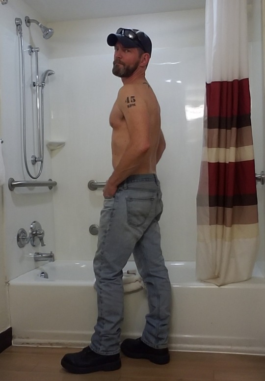 pupdaddy4u:  The shower series - parts 1 - 6.  What’s your favorite pic? 🤔   6 is my favorite; really like them all😜