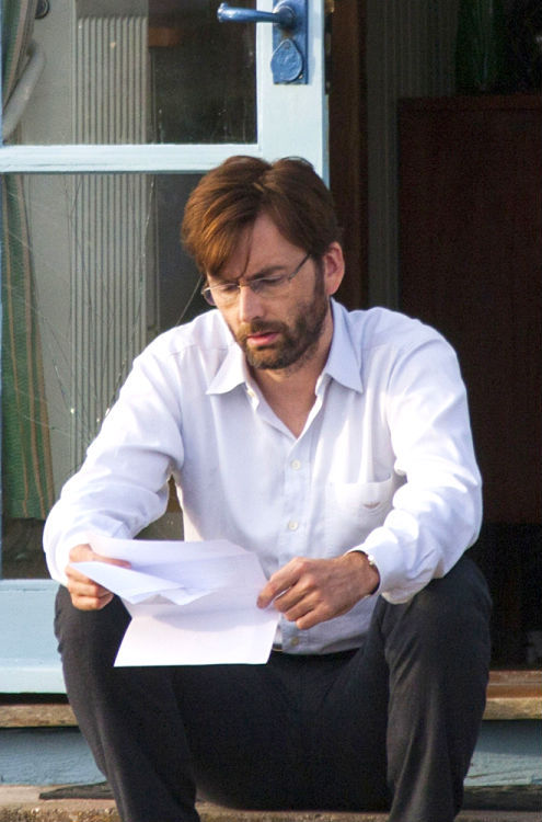 notgingerandalittlebitfoxy:David Tennant - Broadchurch 2x