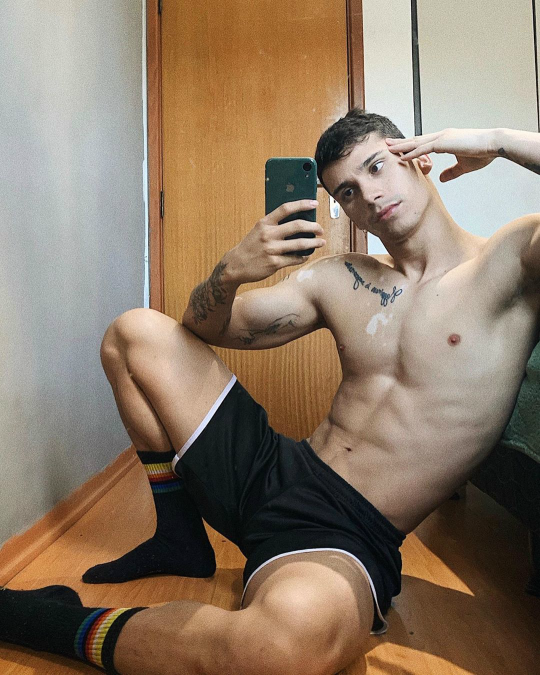 jocks–in–socks: