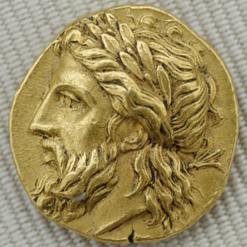 lionofchaeronea:Zeus, wearing a gold crown.  Obverse of a gold stater from Lampsacus, ca. 360-340 BC