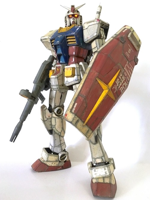 gunjap:  jukmann’s AMAZING 1/48 MEGA SIZE MODEL GUNDAM Paint Job!!!http://www.gunjap.net/site/?p=320661