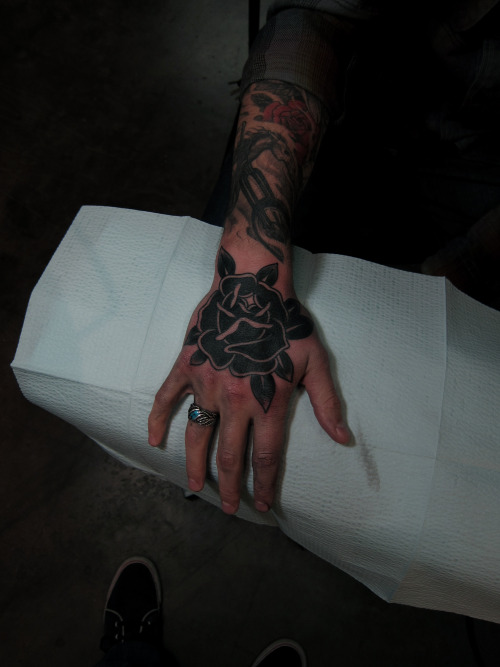 1337tattoos:  Rose tattoo by Justin Dion in Portland Oregon submitted by www.justindion.tumblr.com