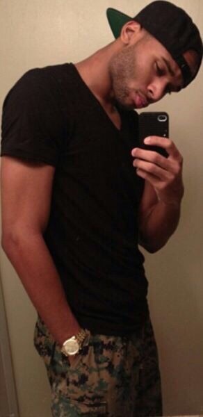 sheralton2:  naked-guy-selfies:  » How to suck his dick like a champ!   Yo