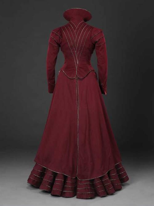 Dress, 1898-1900From the John Bright Collection