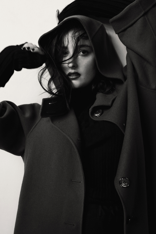 banksonline:  BANKS by Jack Grayson for Catalogue Magazine