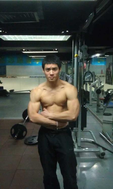 http://gaykoreandude.tumblr.com/post/100830846318