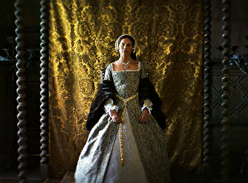 ALICIA VIKANDER As CATHERINE PARR FIREBRAND (2023) Dir. Karim Anouz 