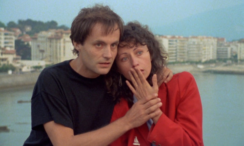 “There’s someone in my life even if I’m not seeing him just now.”Le rayon vert (The Green Ray, 1986)