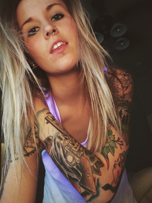 thatonebl0nde:For anon.I’m not girly or manly, I’m just me..  I have a lot of different sides.