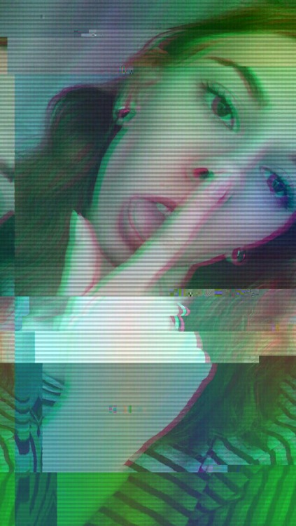 glitchsexy: “Such a Doll” @lild0ll