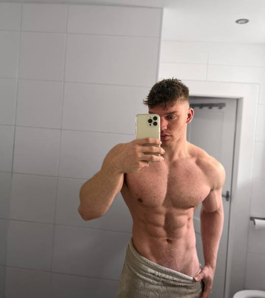 god-tier-genes:Thomas Korinek, 20, 🇨🇿 adult photos