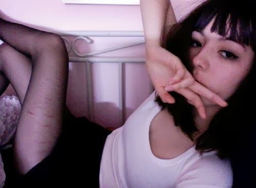 27-cents:  ☯ ☯ pretty and pale ☯ ☯ adult photos