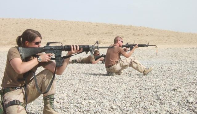 mymarinemindpart2:  Sexy Military gals pt 3