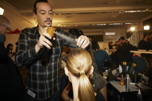 Paris Fashion Week F/W 2014-15 Show : Giambattista Valli Hair stylist : Orlando Pita © THIBAUT DE SA