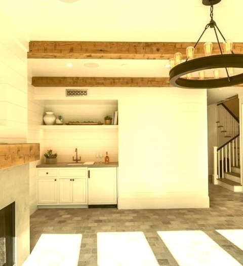 Home Bar - Beach Style Family Room