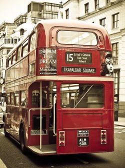 doyoulikevintage:  London, England  stop