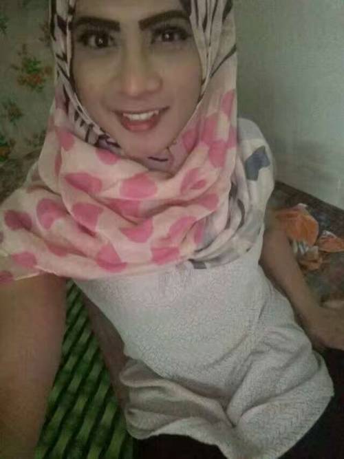 razaliabu: slamatdinsblog: chloeraid: Awek tudung jual servis.. rugi kalau xnak Nk..nk.nk..pm no fon