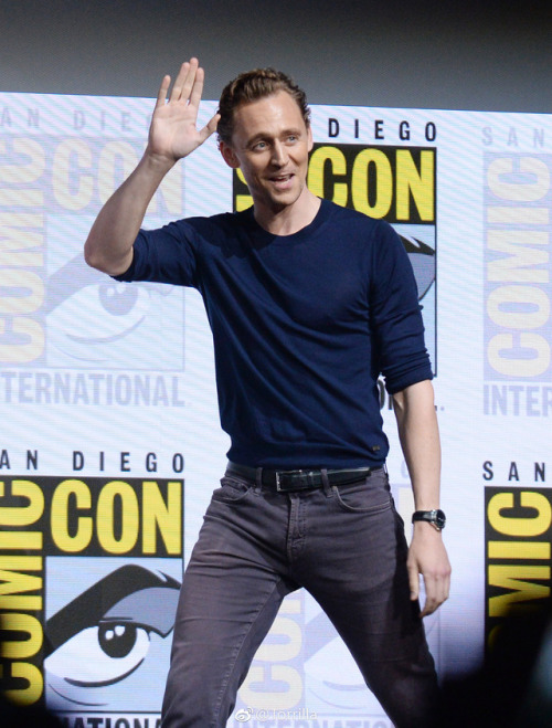 maryxglz:Chris Hemsworth, Tom Hiddleston and Mark Ruffalo attend the Marvel Studios Presentation dur