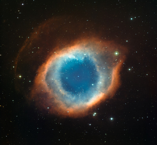 The Helix Nebula captured by La Silla observatory in Chiles Atacama desert.js