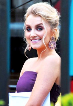 ethereal-evanna:   Evanna Lynch attends the