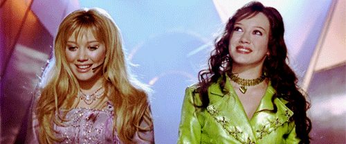 livingthegifs: The Lizzie McGuire Movie, 2003.  By: thejennire  ✦Send your request