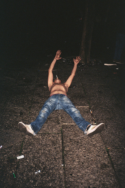 blowitallup:  untitled by MárioMacedo on Flickr.