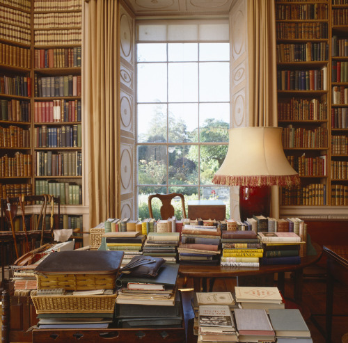 theladyintweed: Mount Stewart House  National Trust 