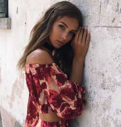 motz-hottest-eyecandy:  Rachel Cook