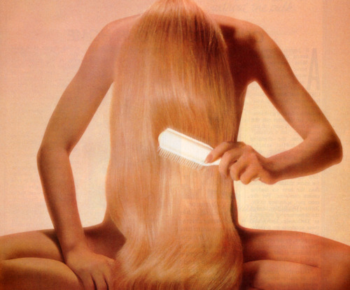 the-king-of-coney-island:  periodicult:  Esprit shampoo, Chatelaine magazine, June 1983.  ⊱✰⊰