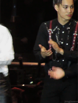 jonginssoo:kaisoo after winning Album of the year