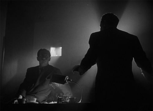 SUBLIME CINEMA #563 - CITIZEN KANEEasily Welles’ best movie as a director. It appeared almost as tho