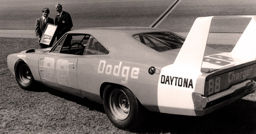 carsthatnevermadeit:  Dodge Charger Daytona, adult photos