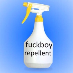 biancogold:  biancogold:  A spray a day,