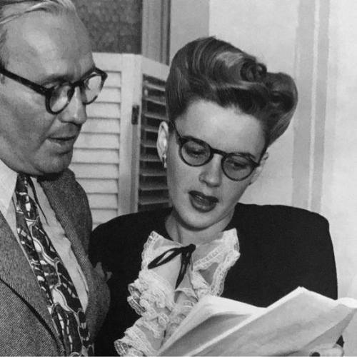 franciegummstarstruck:Judy Garland and Jack Benny going over a script before a radio program. circa.