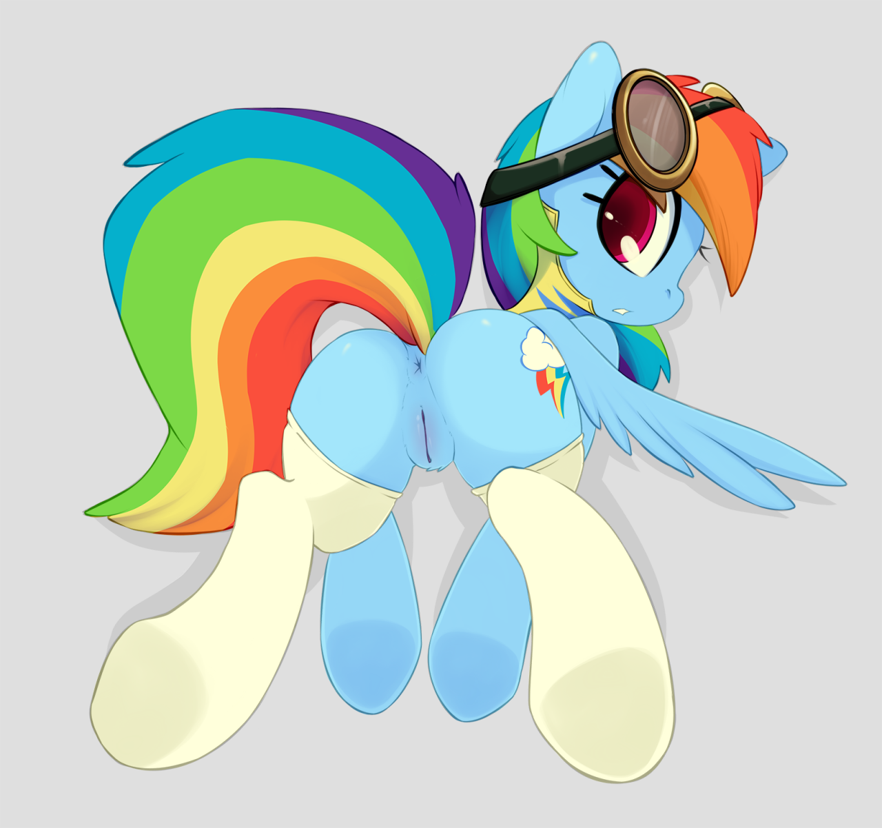 clopper-dude:  smittysart:  Dash  Guess who’s back Back again Smitty’s back For