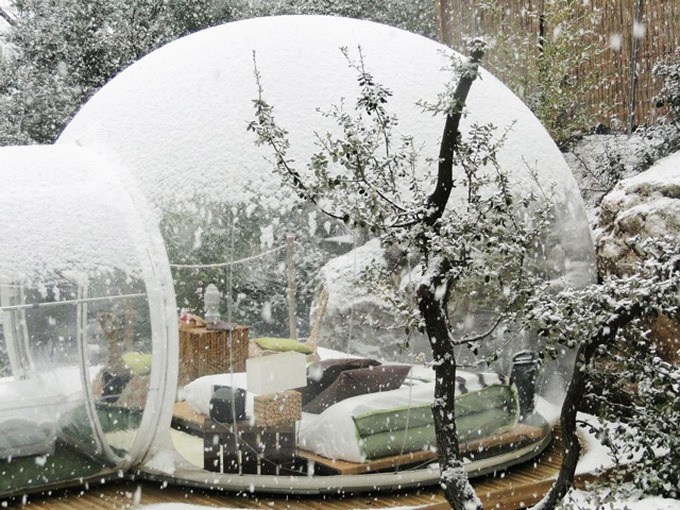 modernizing:  The Hotel Bubble in France.   Bubble Rooms – ideas, used by two hotels