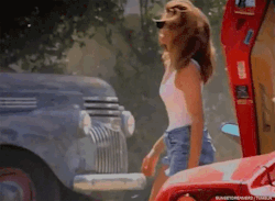 usernameenvy:Please reblog and follow THE Hottest Hollywood Celebs Cindy Crawford