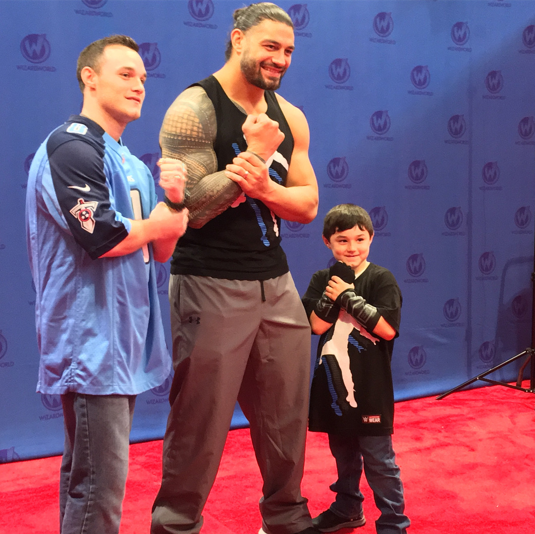 legendreigns:
“ “zburchett: Got to make Brennan’s day meeting his favorite wrestler The Big Dog Roman Reigns!! And give Bayley a big hug! #wwe #wizardworld #wizardworldnashville #romanreigns #bayley (x)
” ”
Moment like this makes me proud to be a...