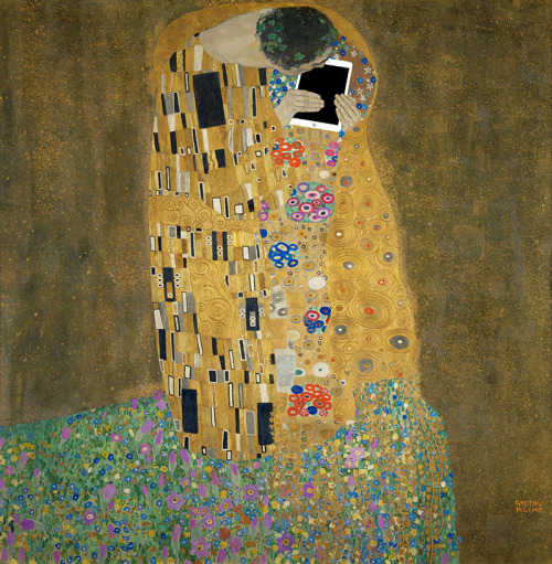 Based on : The Kiss by Gustav Klimt (1908-09).
ART X SMART Project by Kim Dong-kyu, 2013.