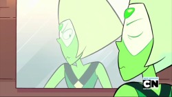 opalthyst:  IS PERIDOT MIMICKING HER MOM