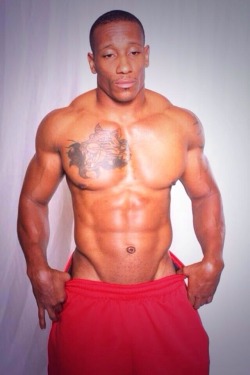 blkbugatti:  zamnzaddyyy:  Love Mature Black Men Follow: ZamnZaddyyy.Tumblr.com  mansome