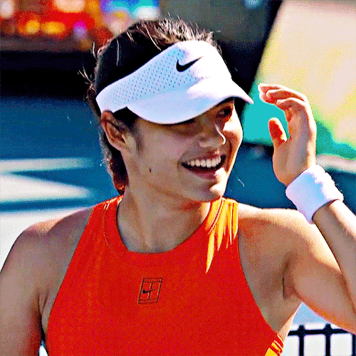 Emma Raducanu Defeats Emma Navarro 7-6(8) 2-6 7-6(3) In The Second Round Of The Miami Open, 2025.