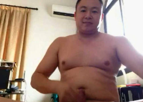 beardjdkkj: eric578: 長不長，你們說了算。要不要坐上去，也是你們自己說了算！！！ 鸡巴很大